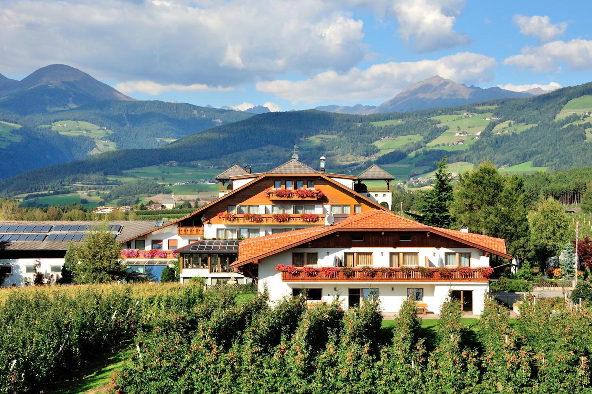Apartamento Stoanpeppelehof Fiumes Exterior foto